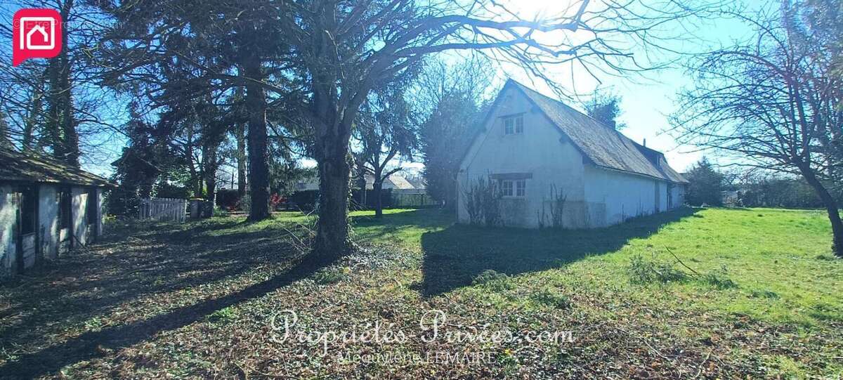Maison à BUIS-SUR-DAMVILLE