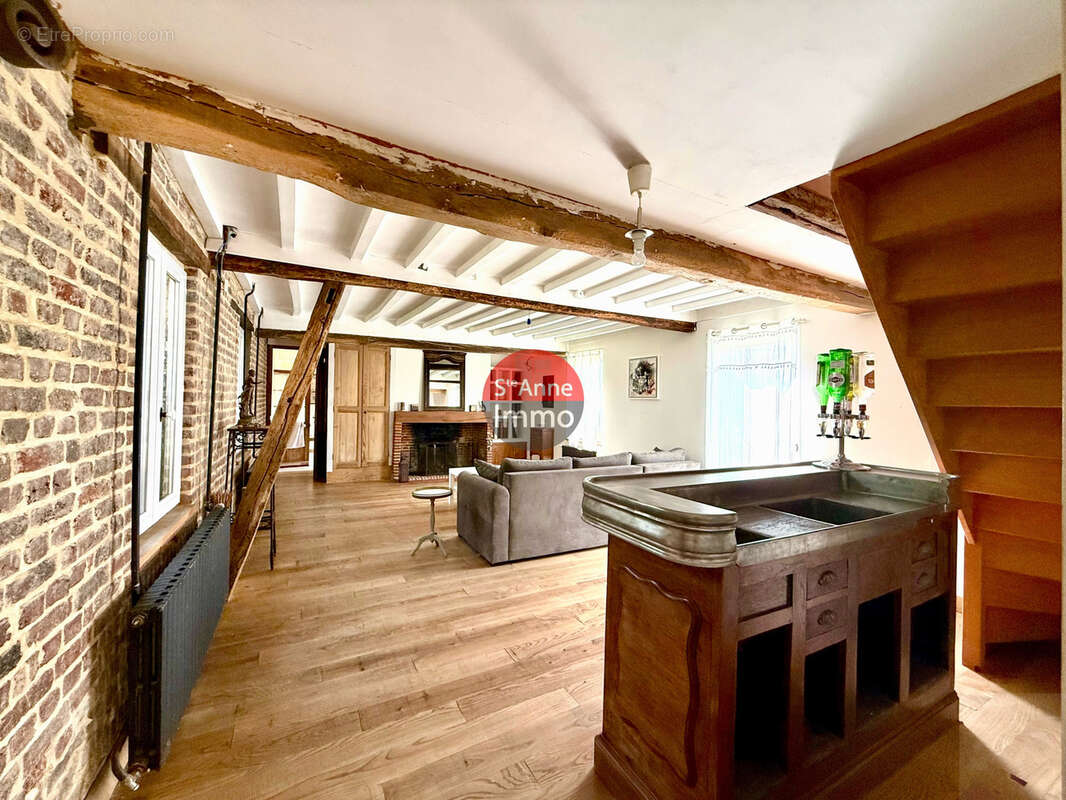 Coullemelle - 190m2 - maison individuelle - 5 chambres - autonomie de plain pied - jardin - terrasse - garage - photo 6