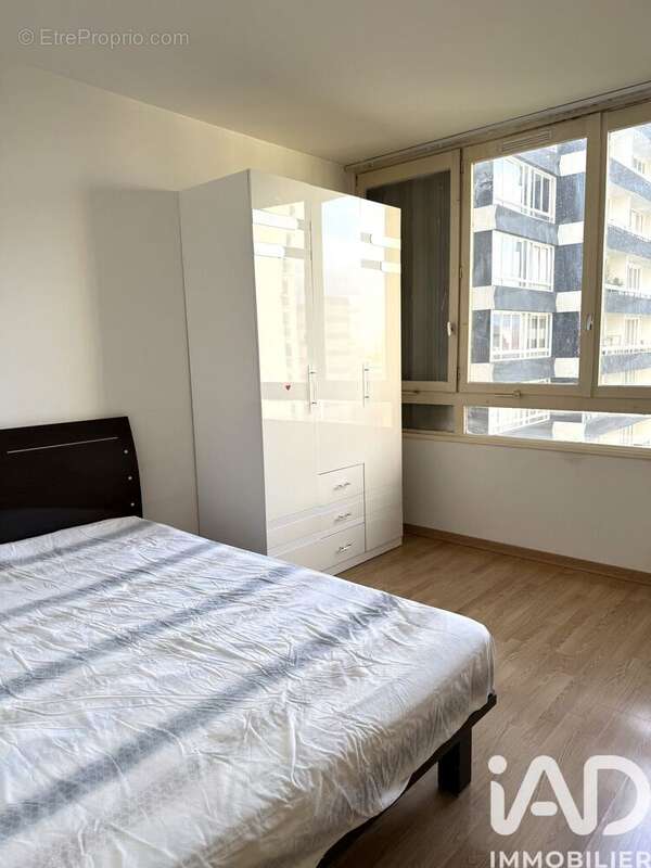Photo 6 - Appartement à AUBERVILLIERS
