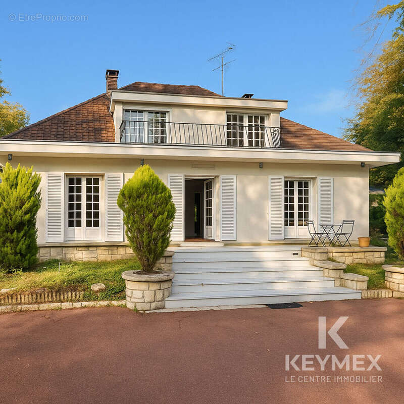 Maison à LAMORLAYE