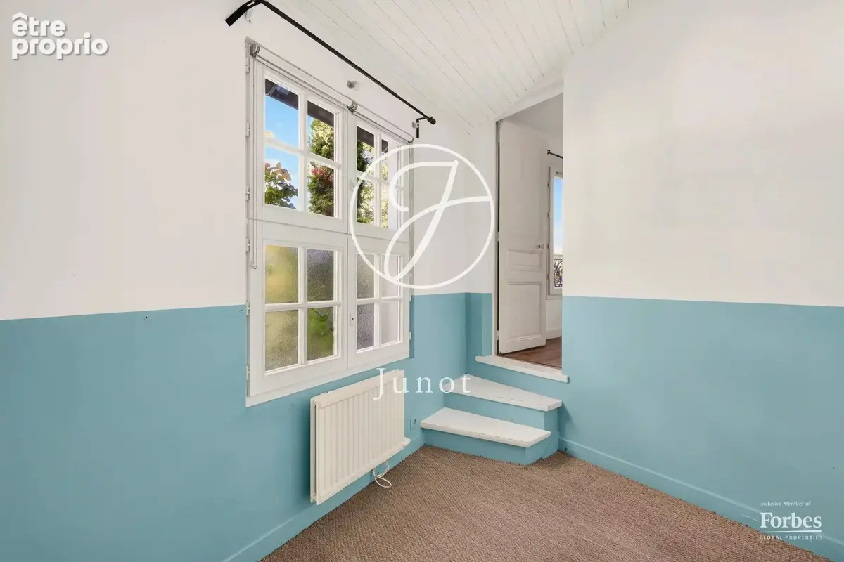 Saint-Cloud - MONTRETOUT - Maison 5 pièces de 101 m² - photo 13