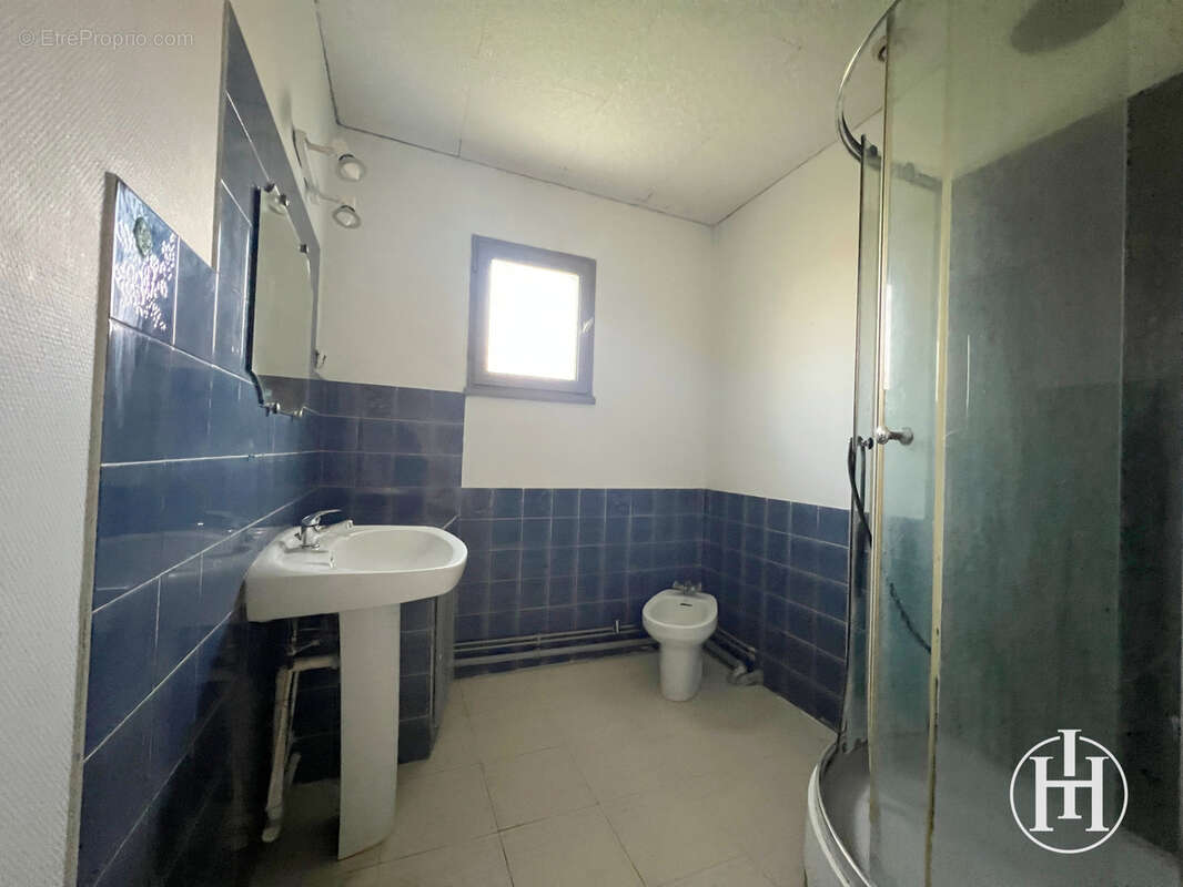 Maison à SAINT-AMAND-MONTROND