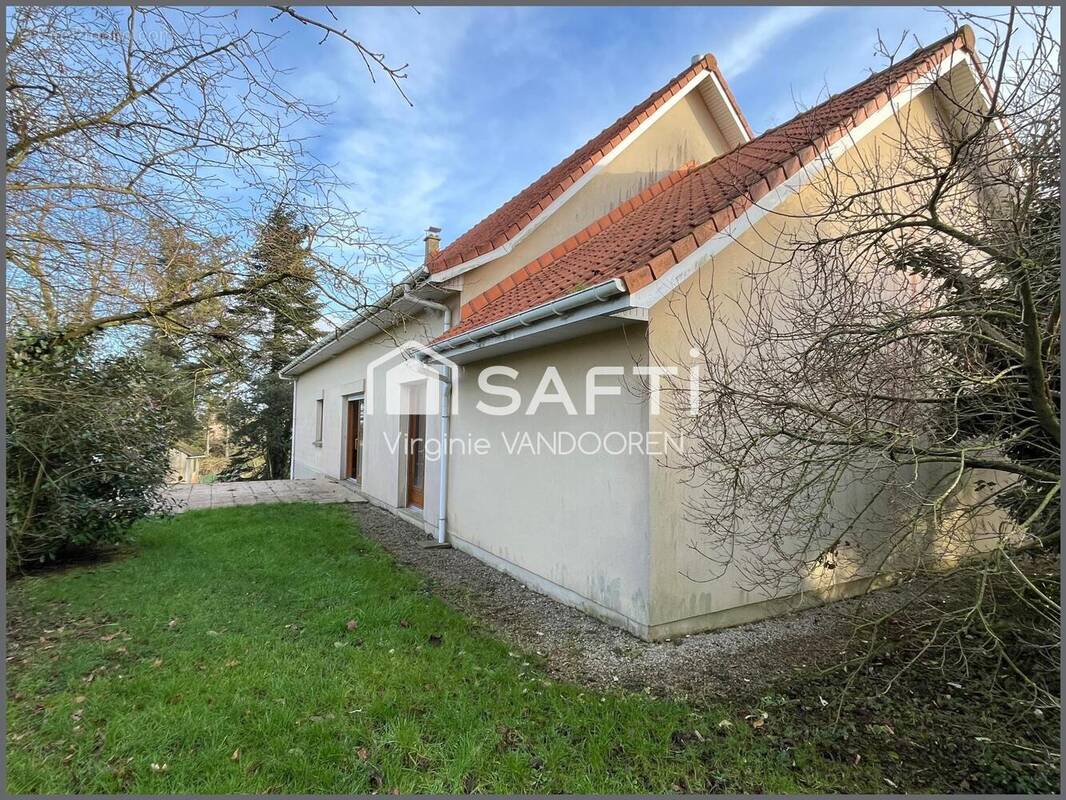 Photo 1 - Maison à SAINT-MARTIN-BOULOGNE