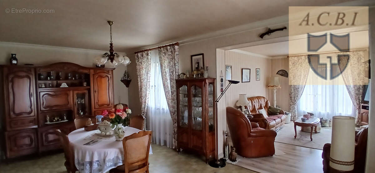 A vendre - maison - photo 3