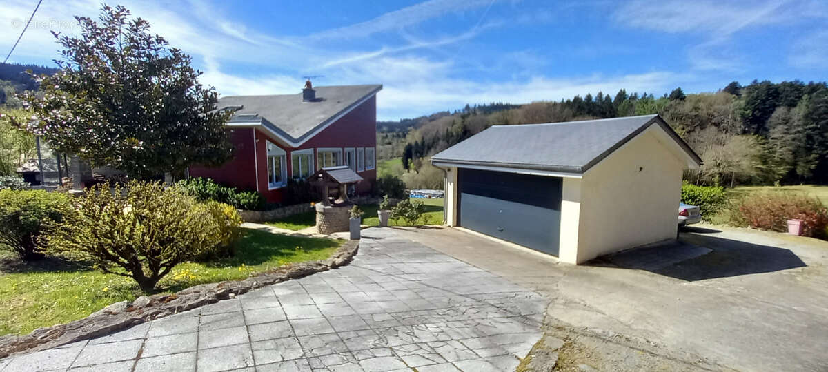 Maison à SAINTE-FEYRE