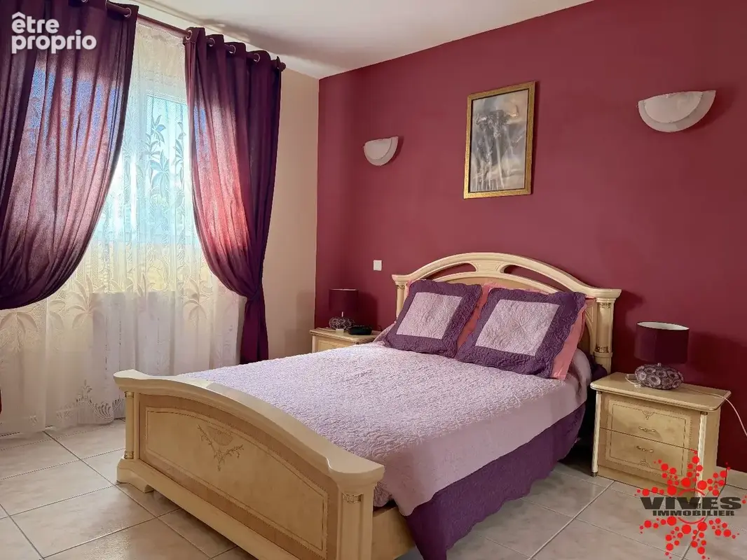 Maison traditionnelle avec pisicine sur un terrain de 922m2 - photo 10