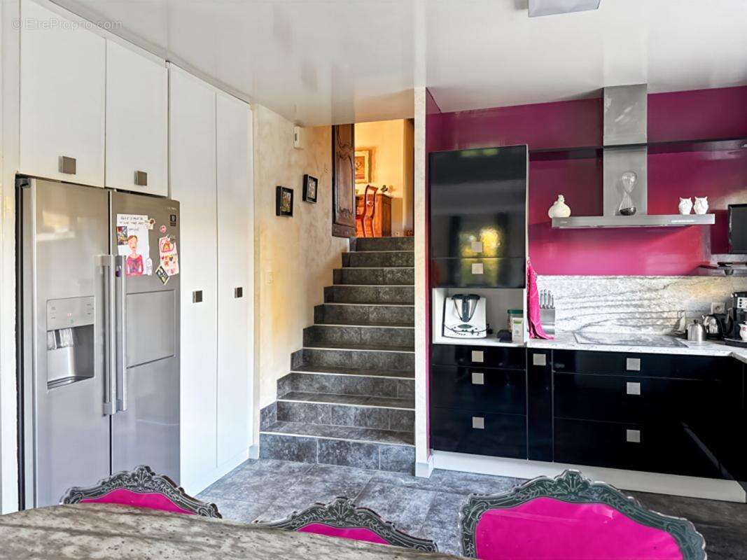 Maison Ballee 8 pièce(s) 179 m2 - photo 3