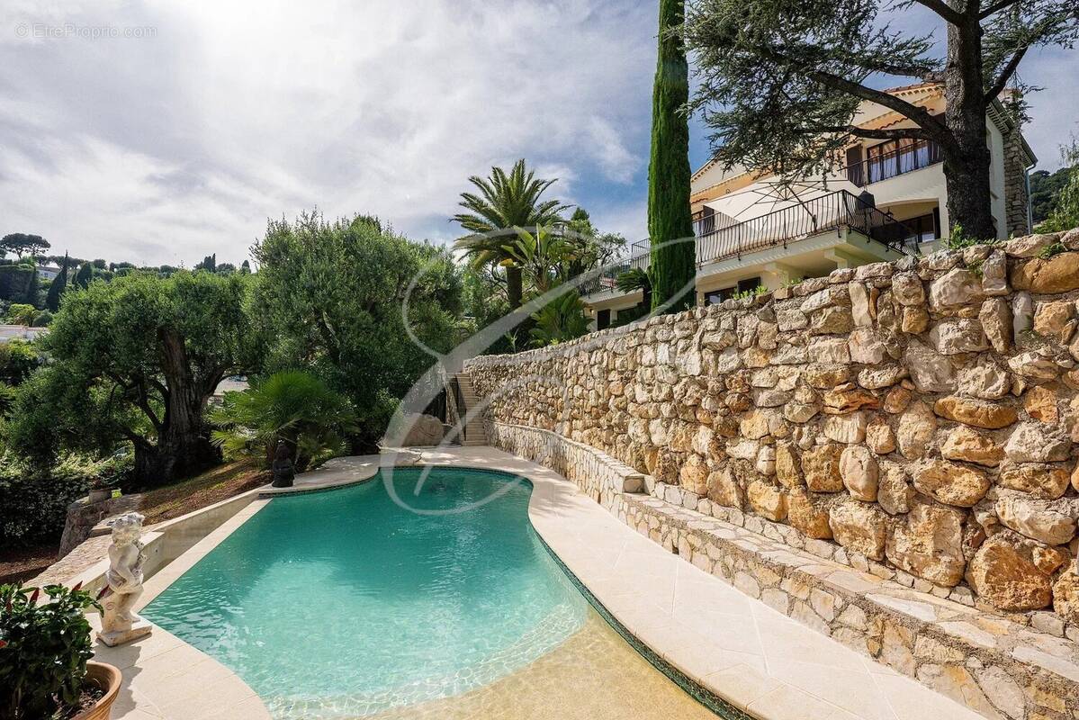 Maison à ROQUEBRUNE-CAP-MARTIN
