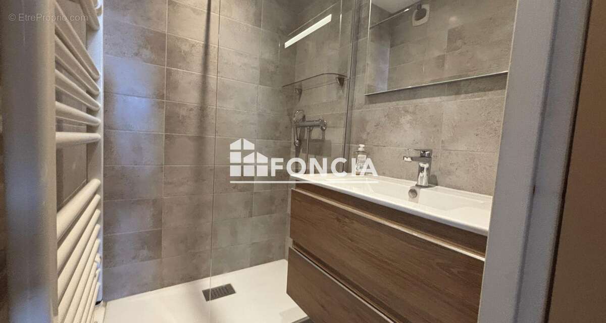 Appartement à SIX-FOURS-LES-PLAGES