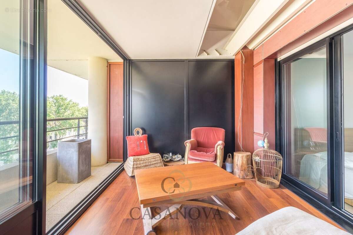 Montpellier Centre  Appartement au sein de la résidence Saint-Charles - photo 9