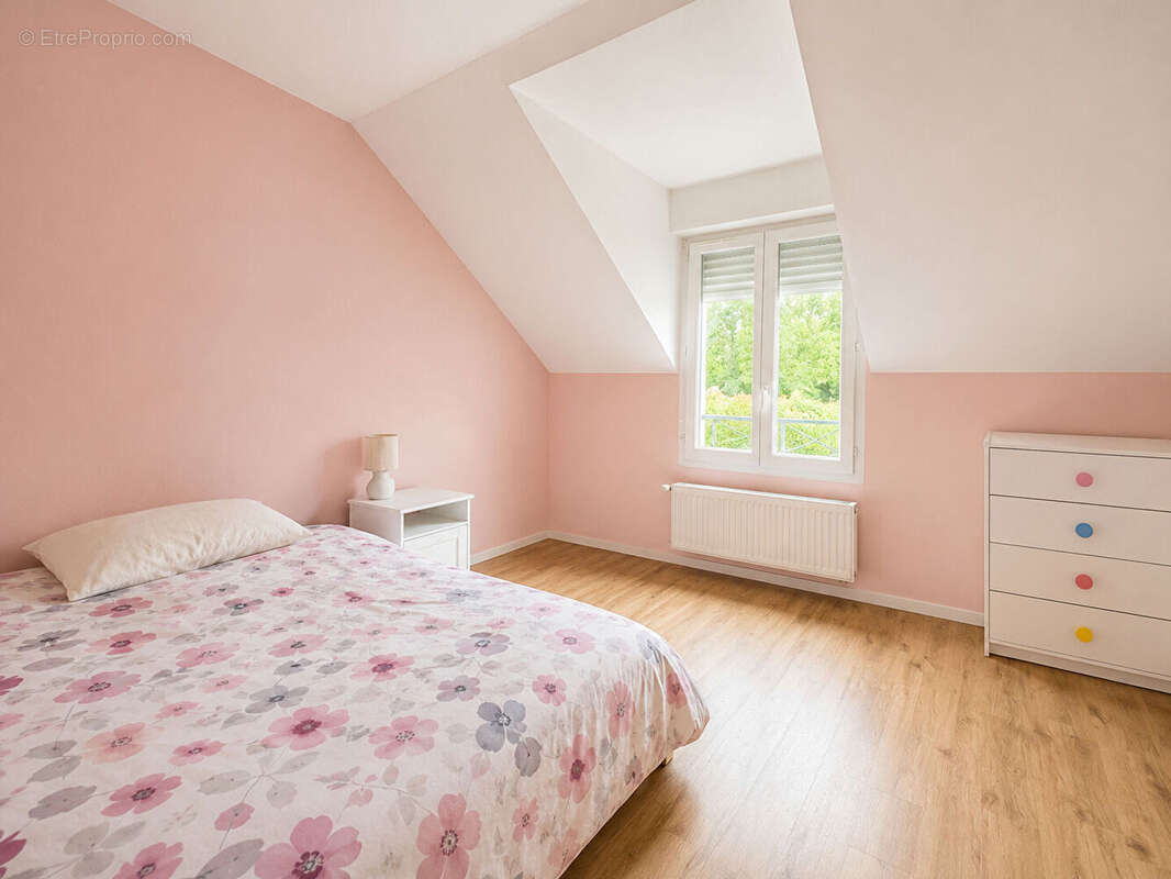 Maison à VIGNEUX-SUR-SEINE