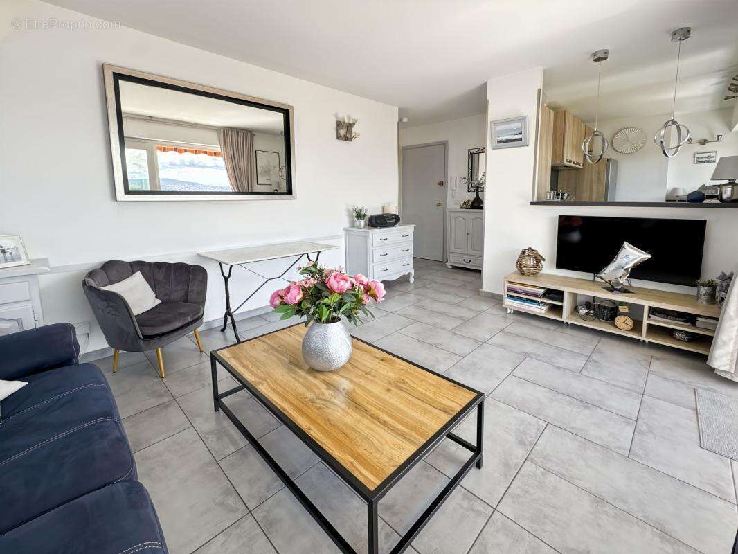 Magnifique vue mer de ce 2 pièces 38 m2 en étage elevé avec ascenseur - photo 4