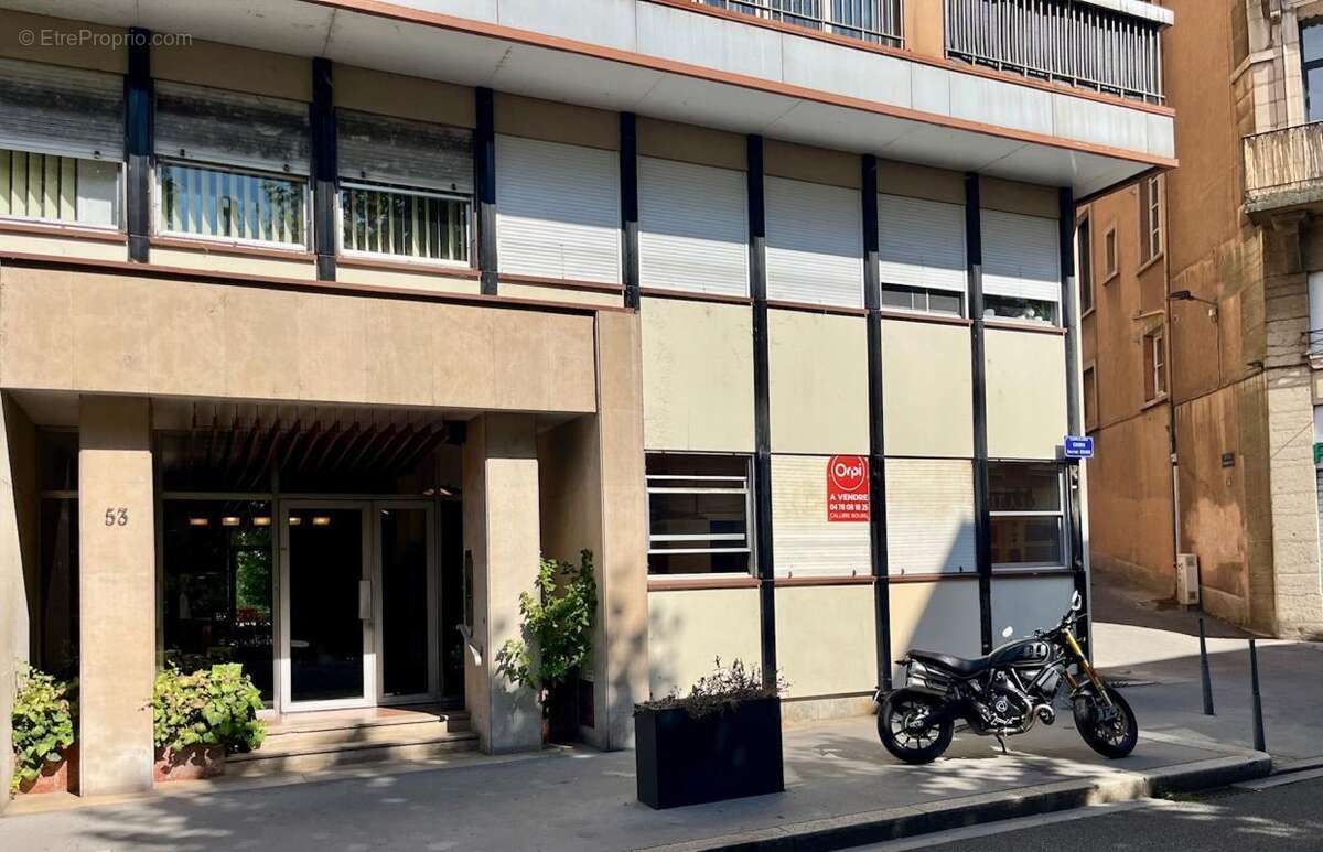 Appartement à CALUIRE-ET-CUIRE