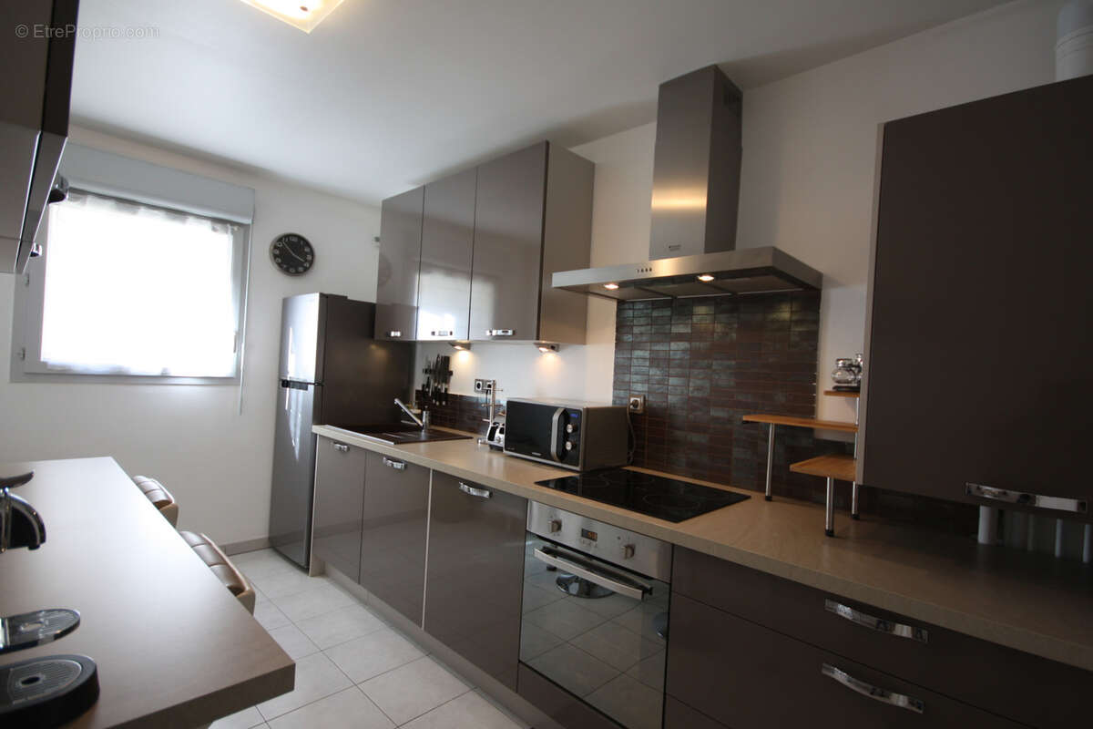 Appartement à MARSEILLE-2E