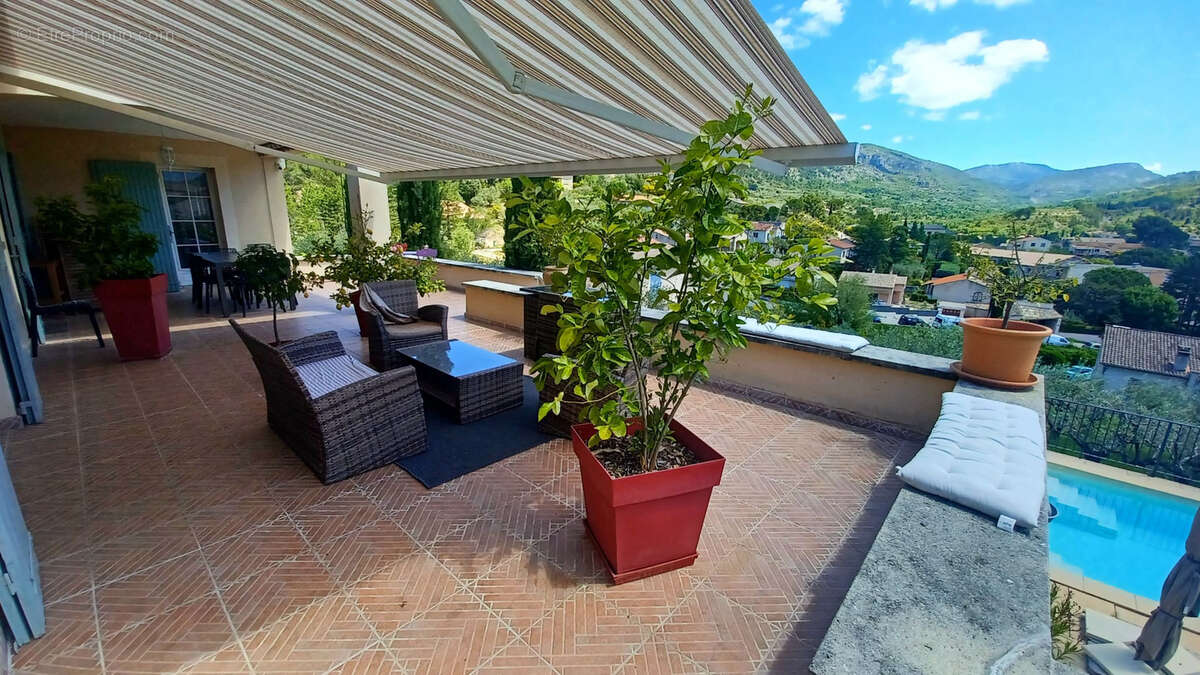 Maison à BUIS-LES-BARONNIES