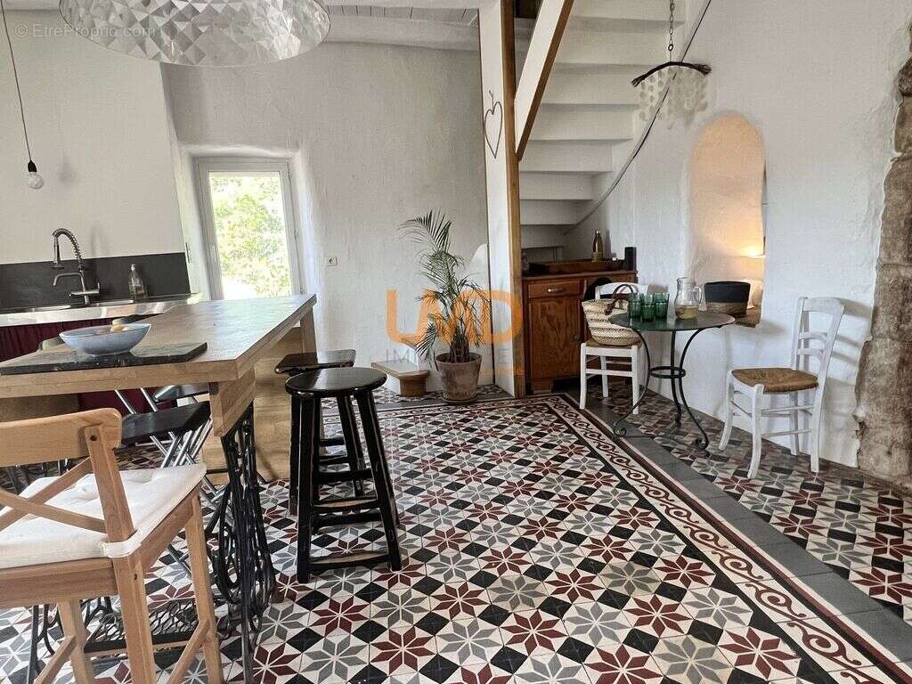 Ardèche SUD: Charmante maison de village en pierre avec terrasse - photo 15