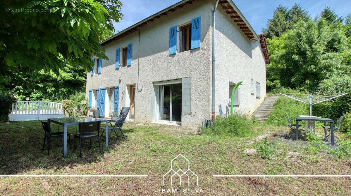 Maison 100 m² à Royas  - photo 2