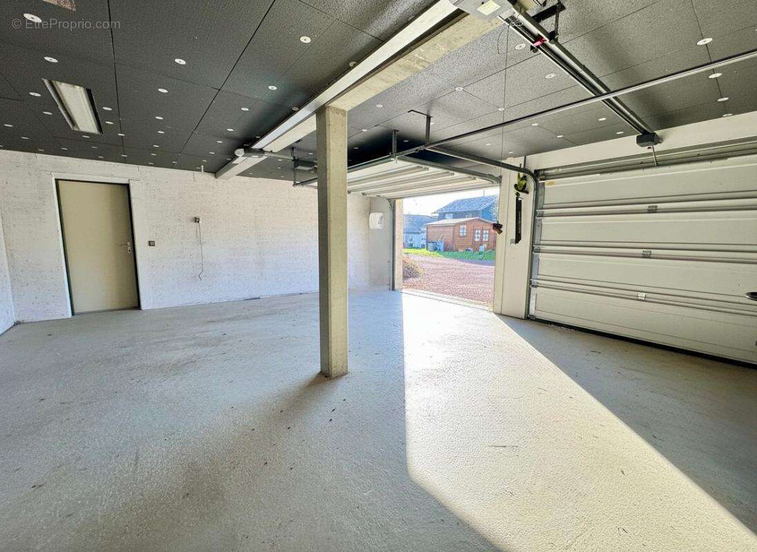 Plassac. Villa contemporaine vue estuaire. 7 pièces dont 5 chambres. Piscine. Double garage - photo 7