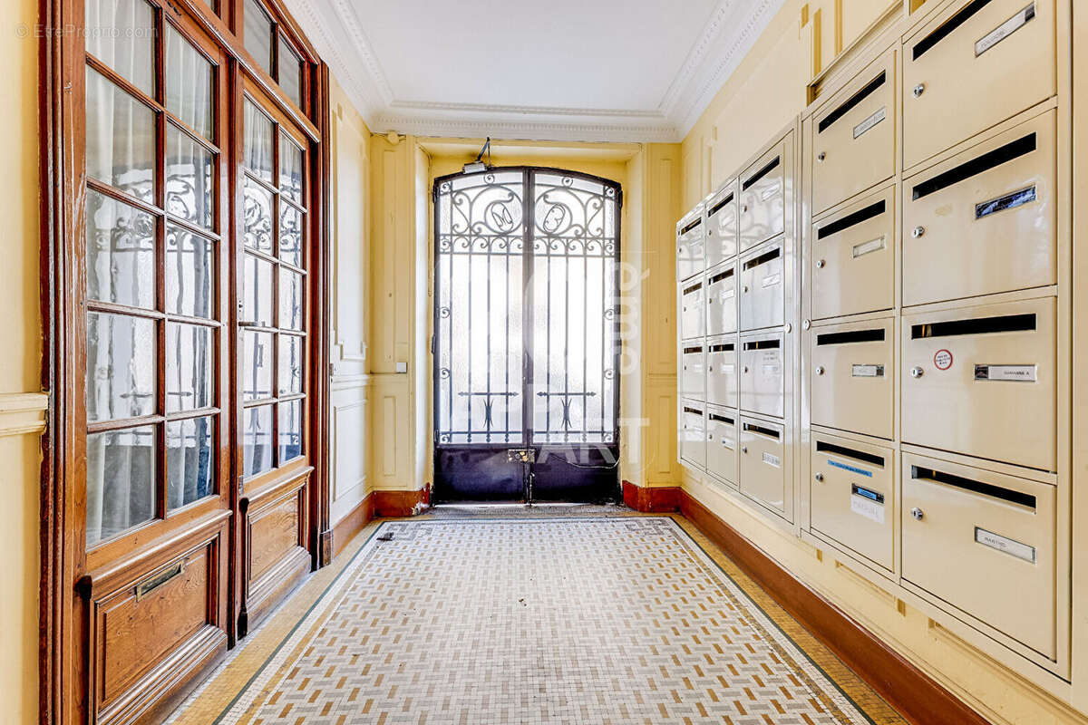 Appartement à PARIS-20E