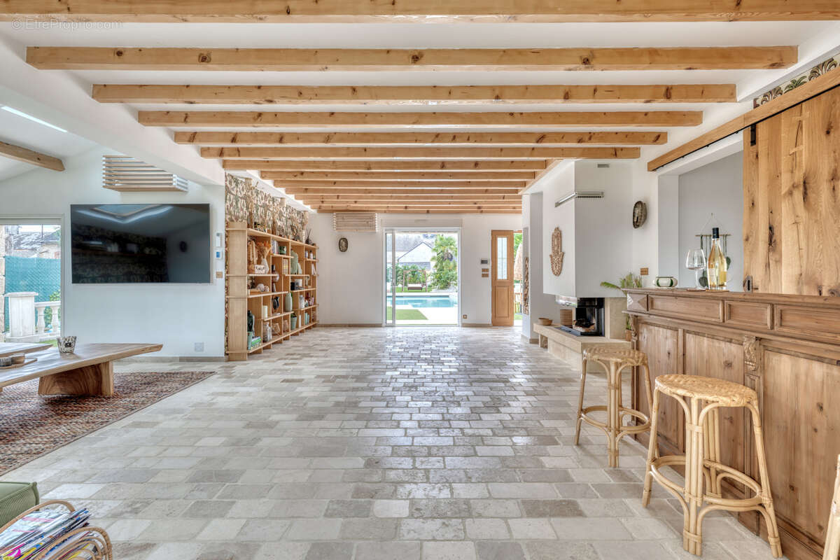 Maison à TILLAY-LE-PENEUX