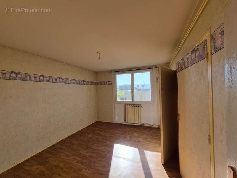 Appartement à ROMANS-SUR-ISERE