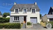 Maison à HENANBIHEN