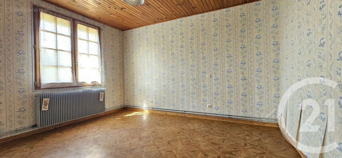 Maison à ALLUYES
