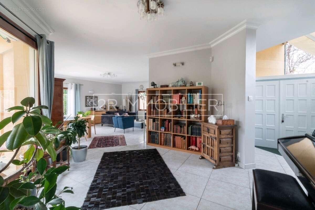 Maison à GUERMANTES