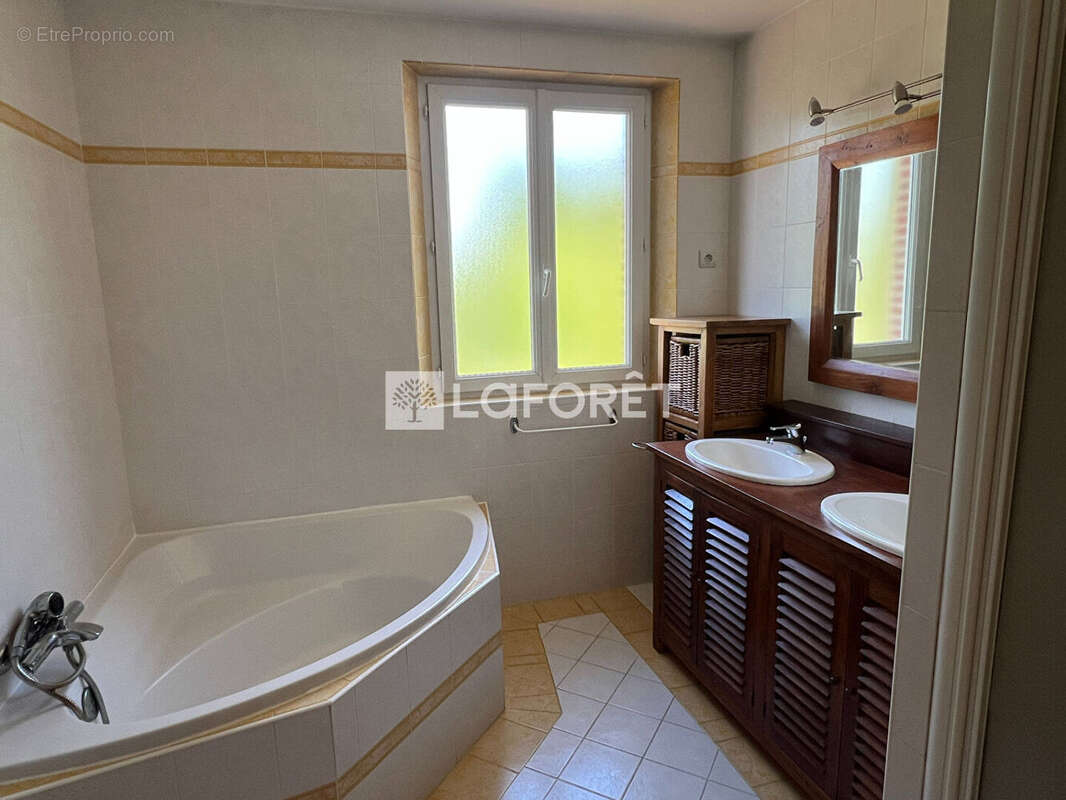 Maison à SAINT-GAUZENS