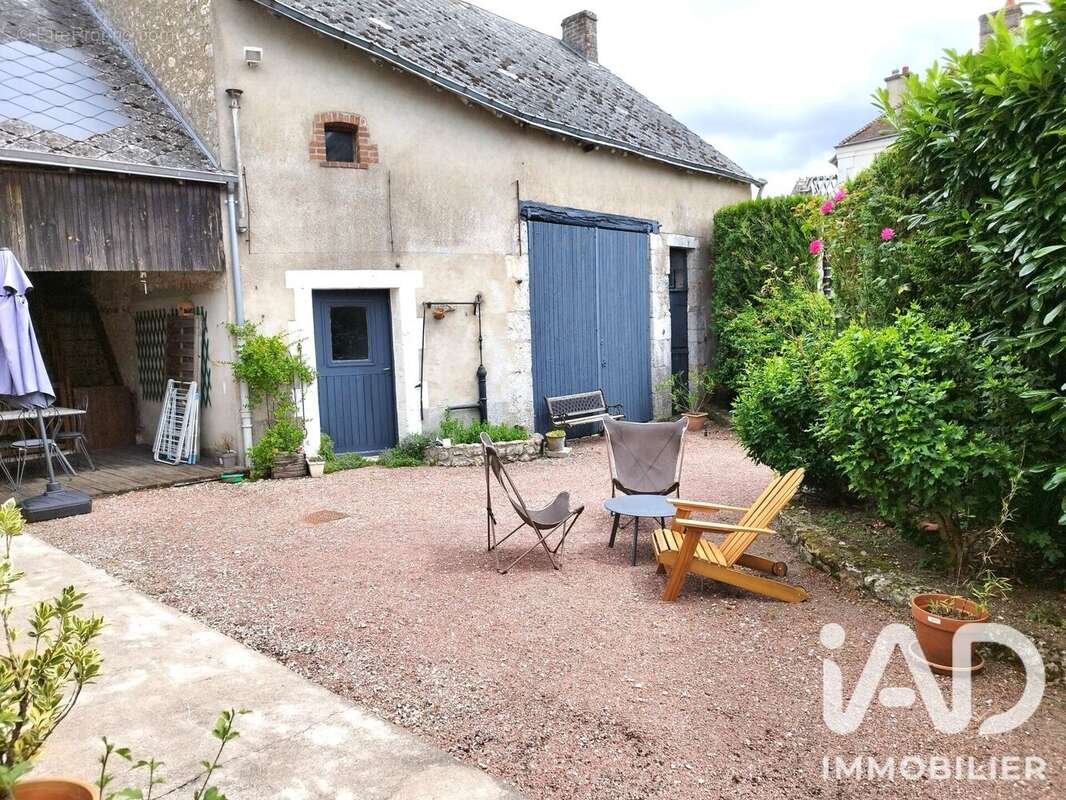 Maison 155 m² à Selommes  - photo 2