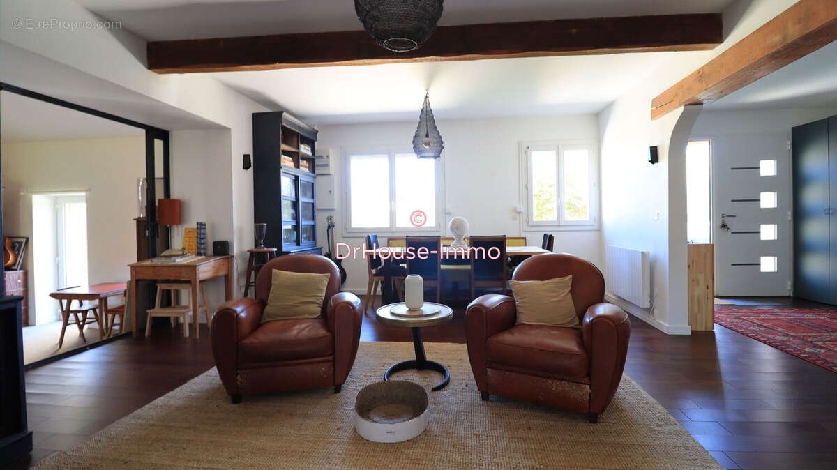 Maison à BLANQUEFORT