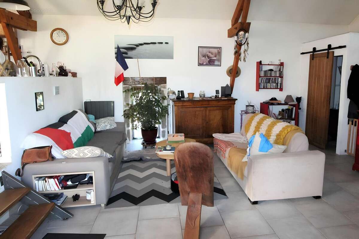 Maison à GENTIOUX-PIGEROLLES