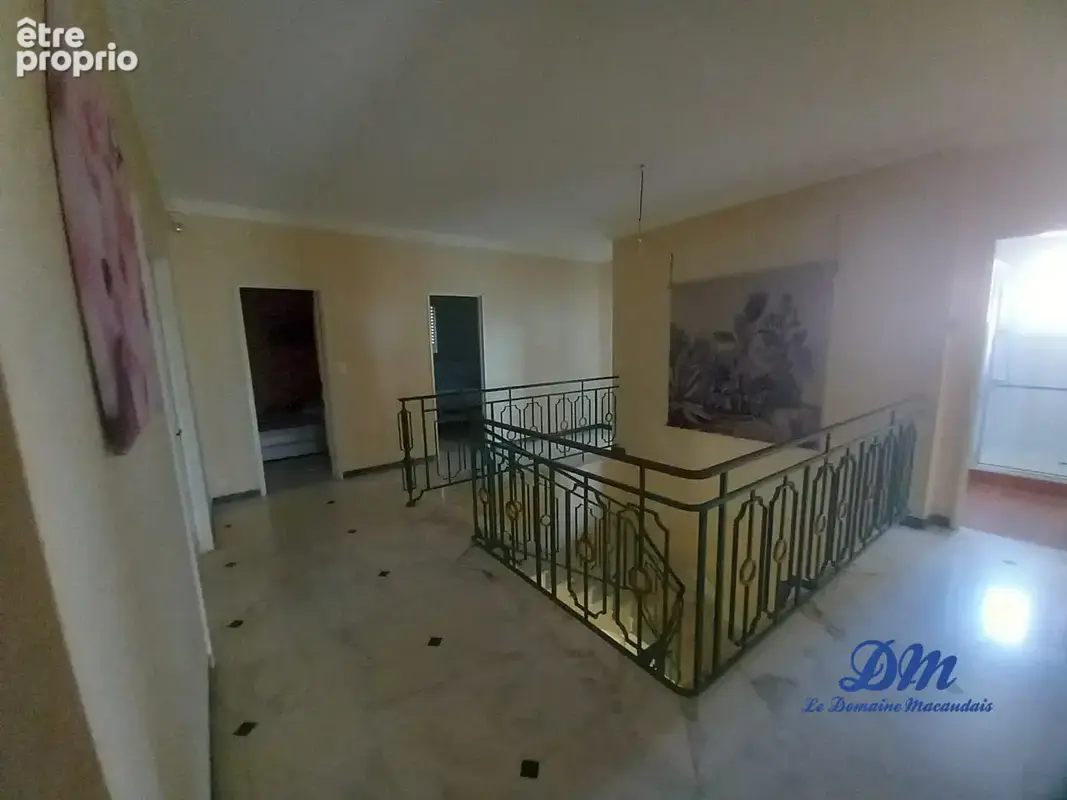 Maison 9 pièces 341 m² à vendre à Ares (33740) - photo 5