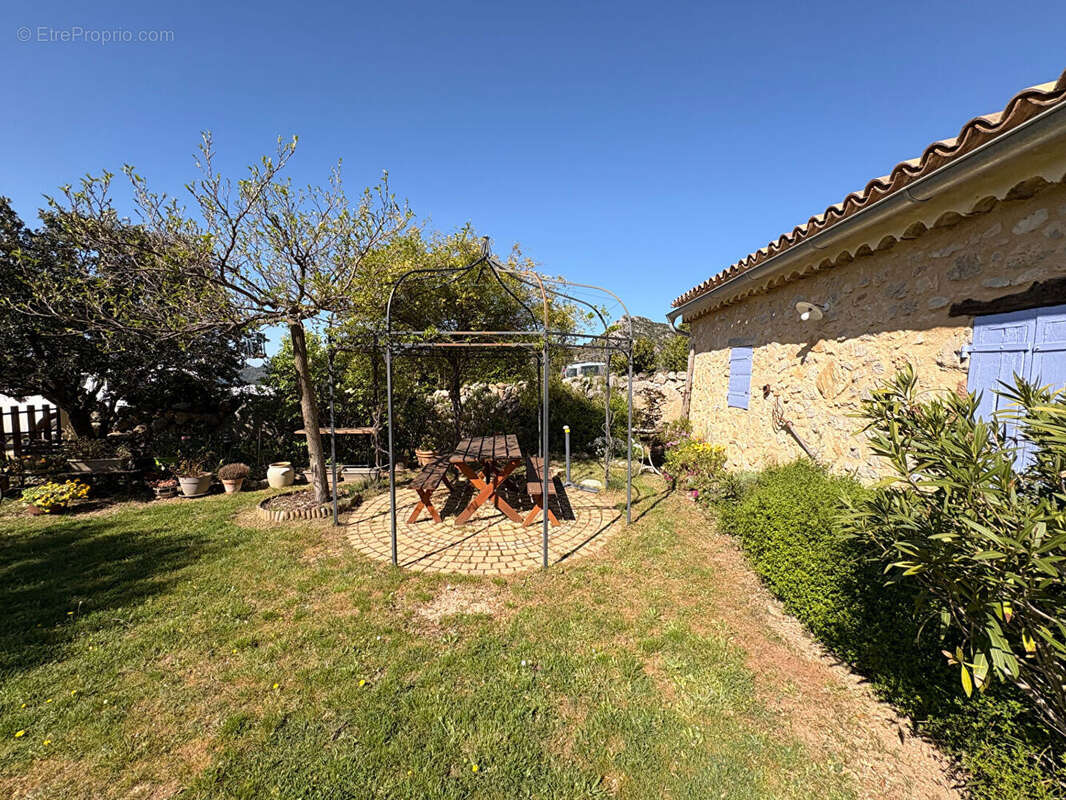 Maison à BUIS-LES-BARONNIES