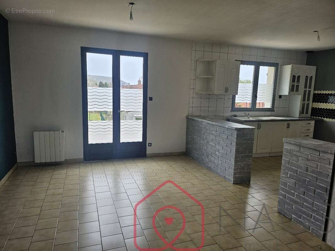 Maison à LONGROY