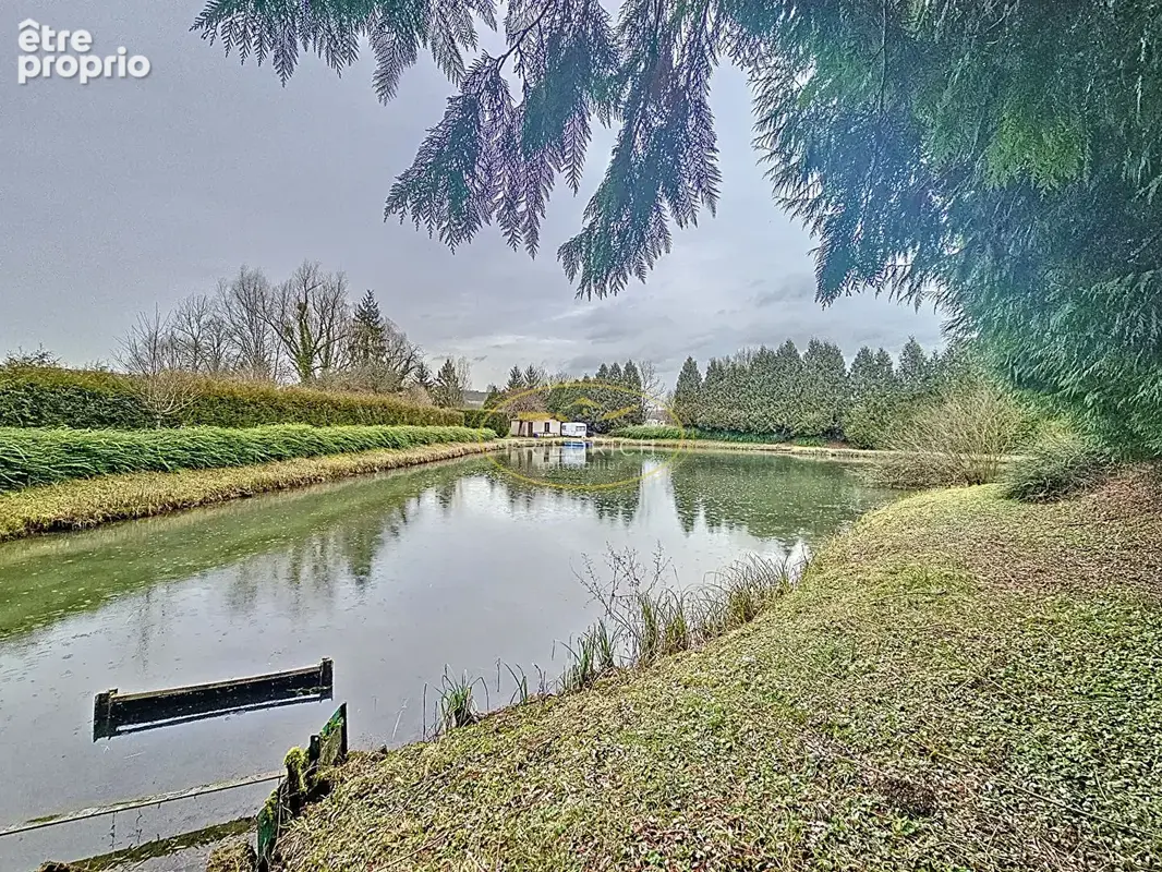 Terrain de loisirs avec etang et maisonnette - photo 8