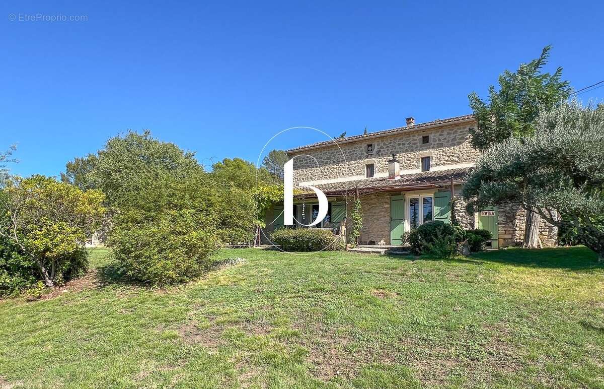 Maison à UZES