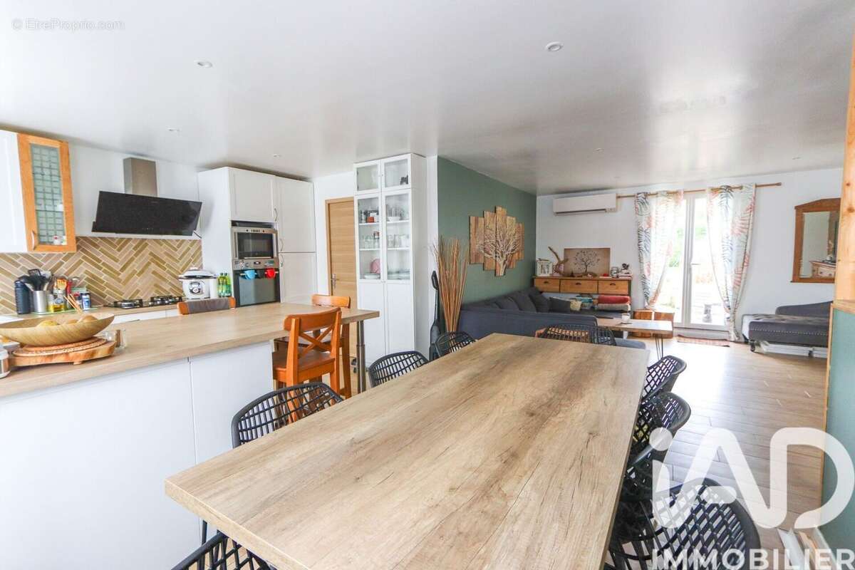 Photo 5 - Maison à LE PLESSIS-BELLEVILLE