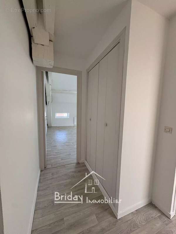 Appartement à SAINT-SYMPHORIEN-D'OZON