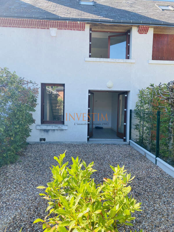 Blois - quartier vienne - appartement t4 avec jardin - photo 2
