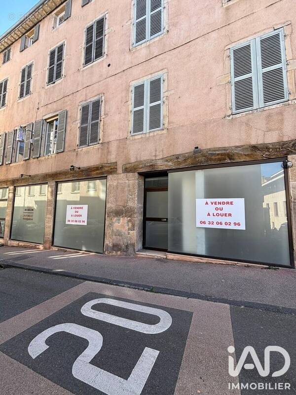 Photo 1 - Commerce à MACON