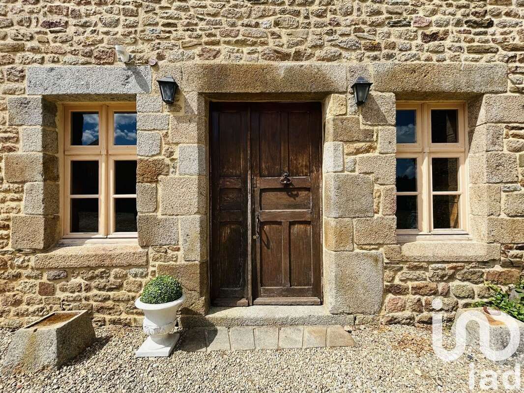 Maison 340 m² à Les Cheris  - photo 8