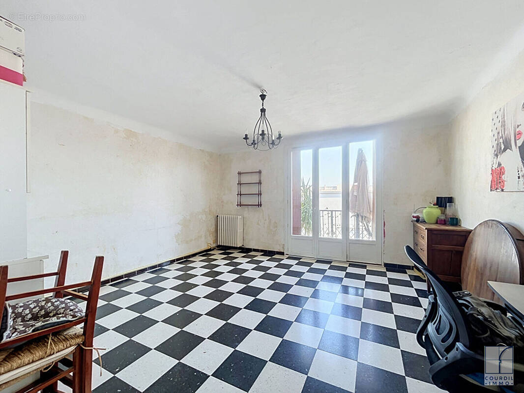 Appartement à NIMES