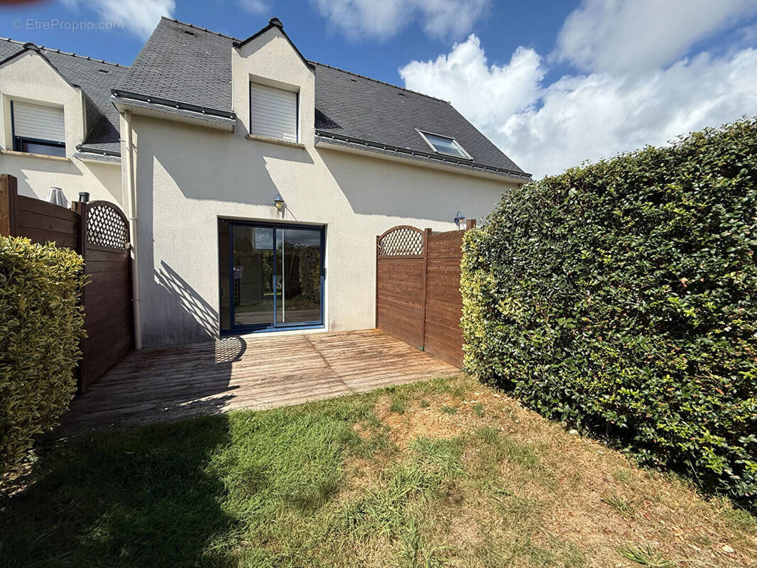 Maison à PLOUGOUMELEN