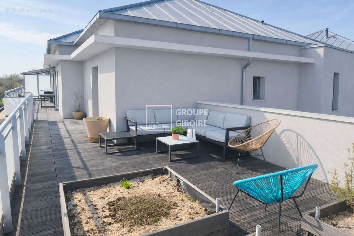 Appartement à NOYAL-CHATILLON-SUR-SEICHE