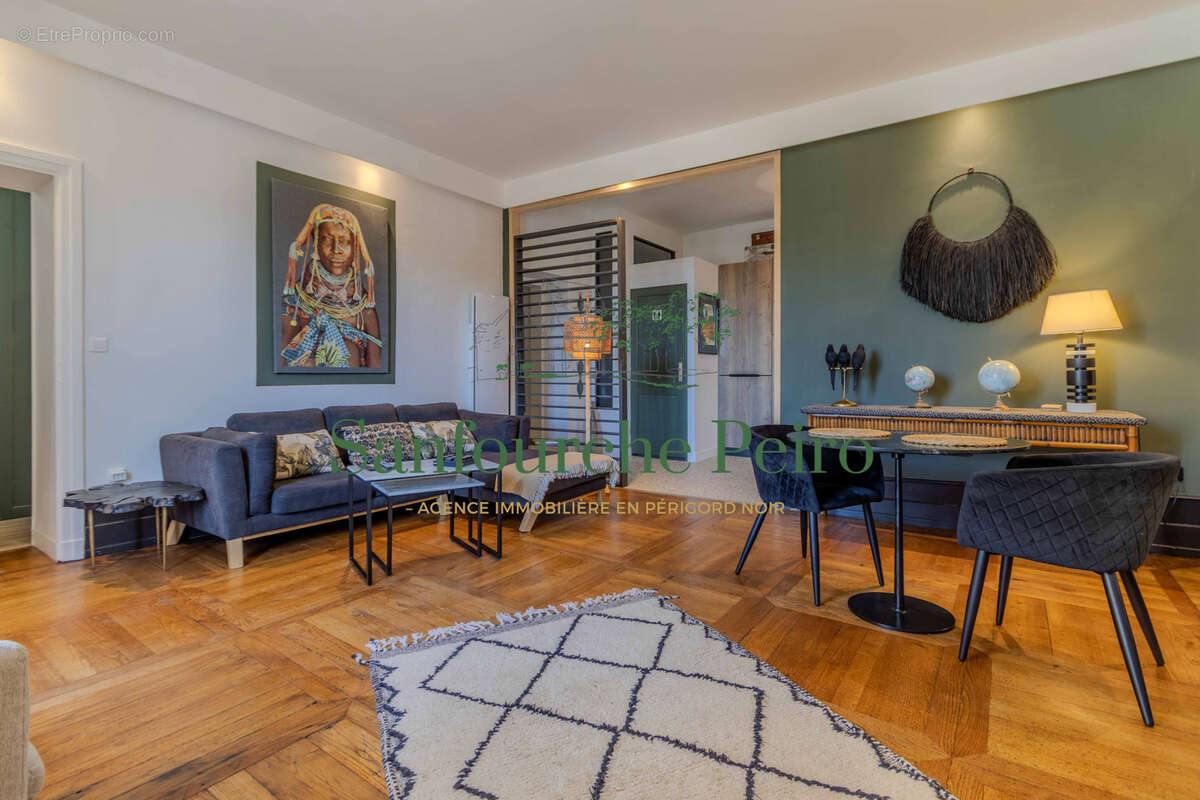 Appartement à SARLAT-LA-CANEDA