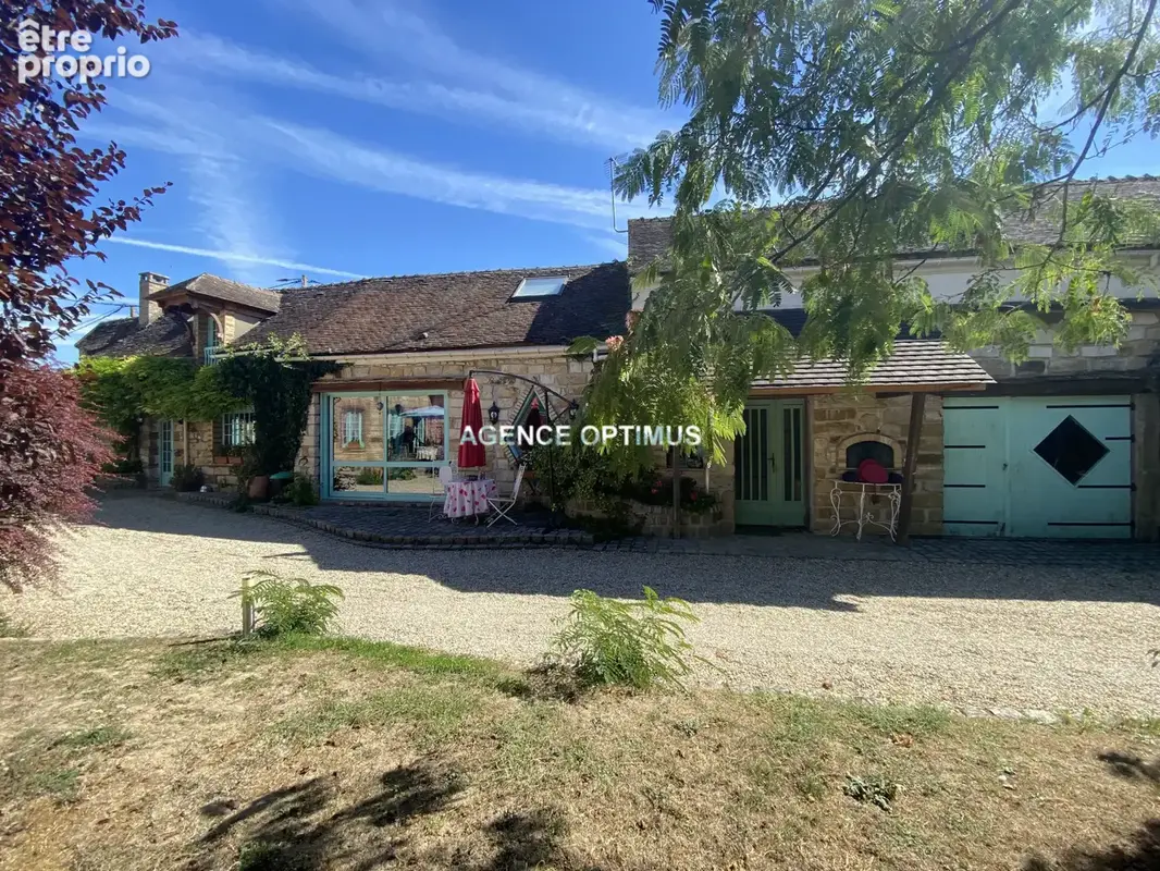 Ensemble de 2 proprietes de charme sur terrain clos 2240m2 - photo 2