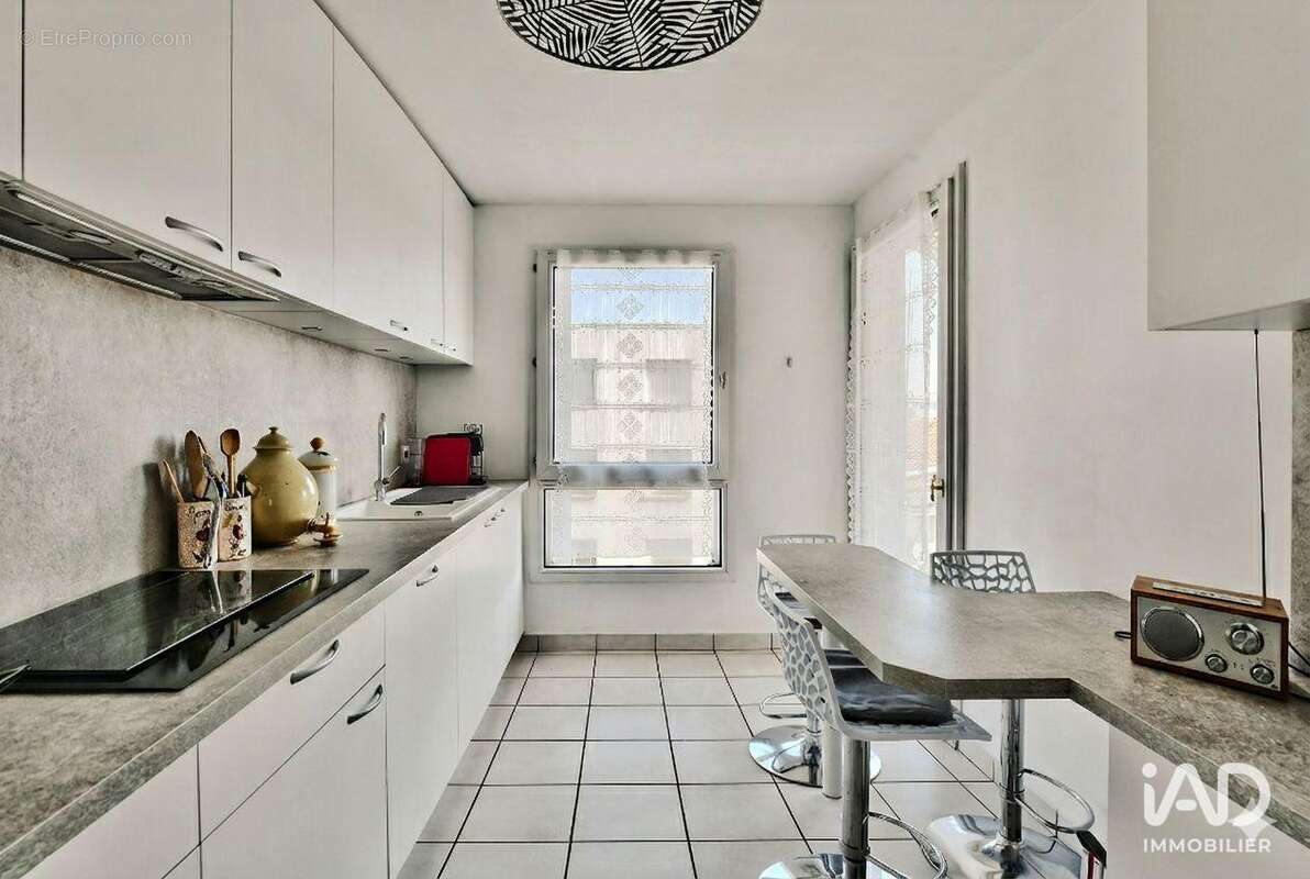 Photo 9 - Appartement à LYON-8E