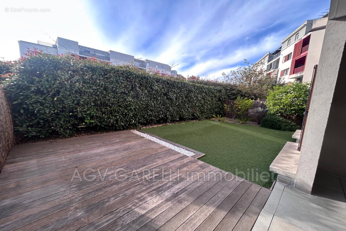 Appartement à HYERES