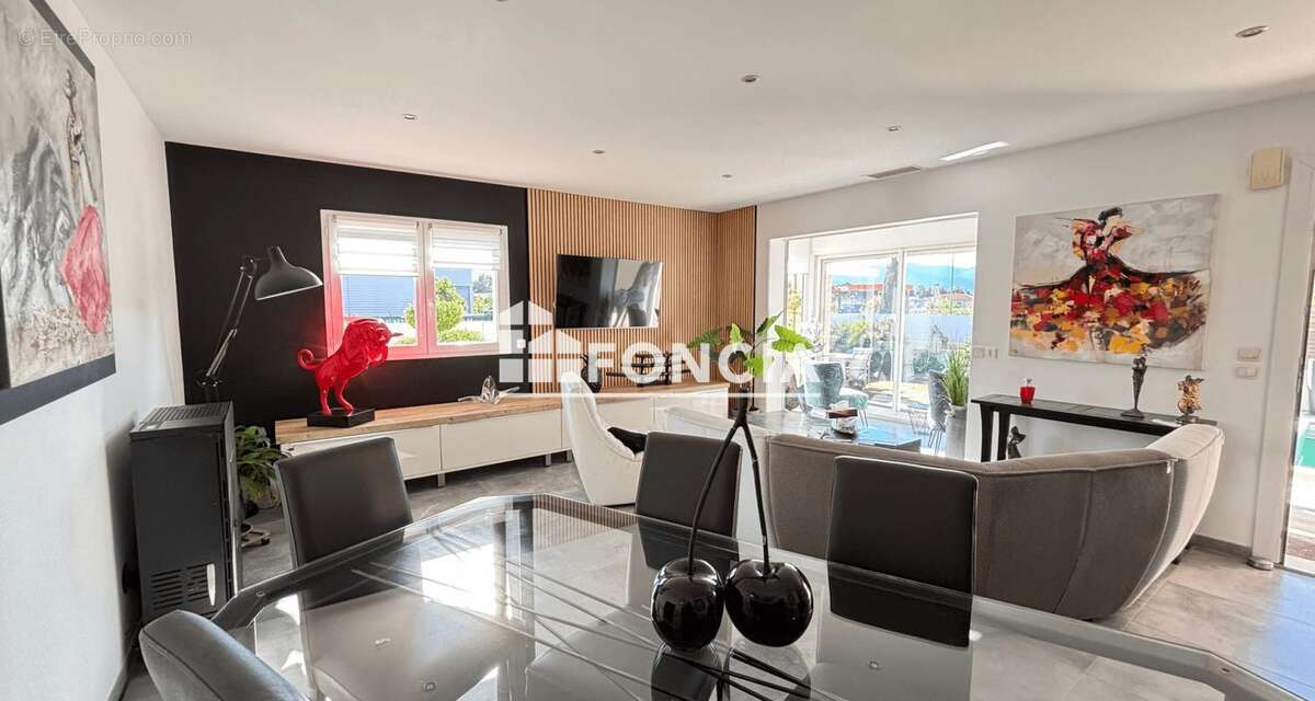 Maison à LATOUR-BAS-ELNE